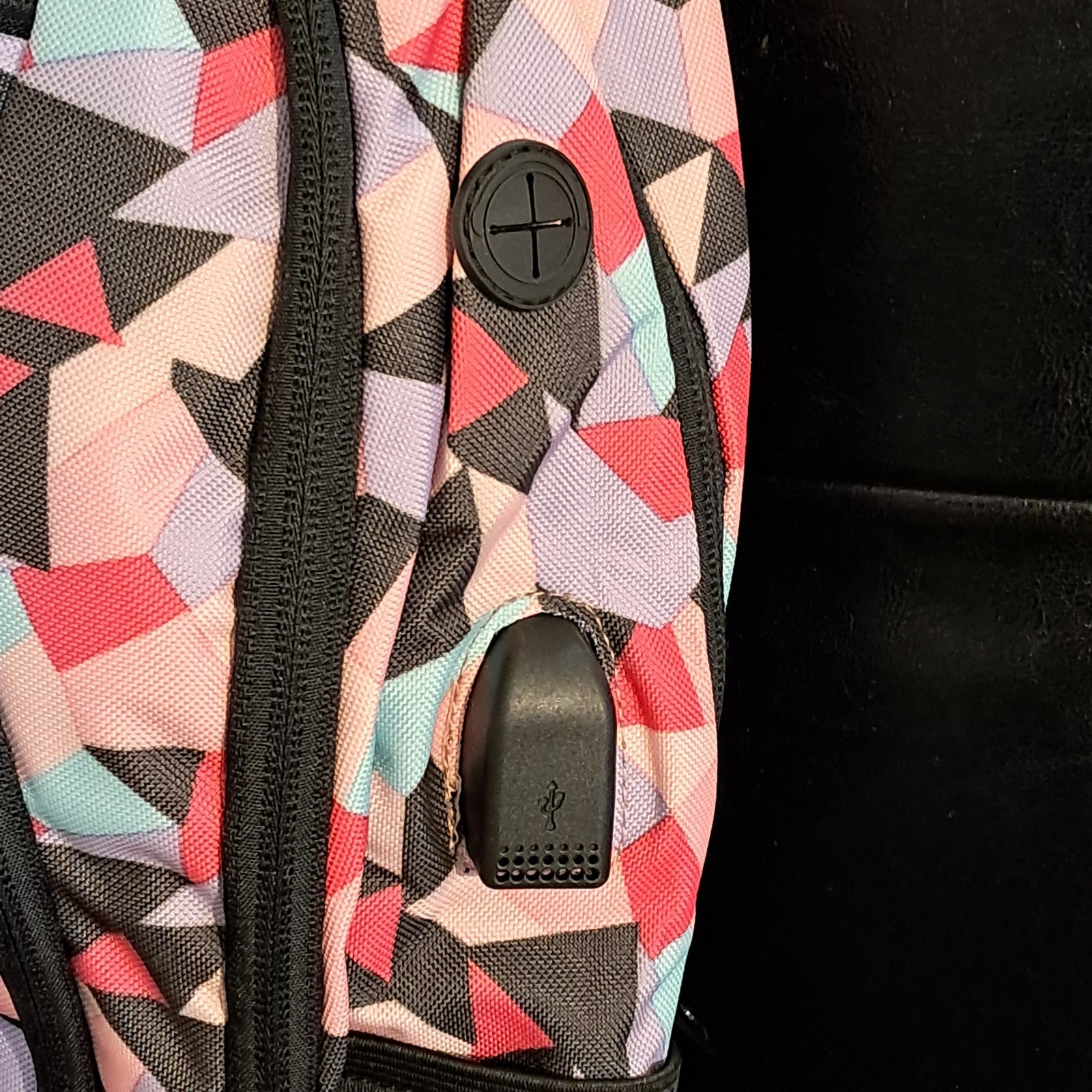 Laptop Backpack Water Resistant Travel Bag With USB Port And Cable Laptop Pocket