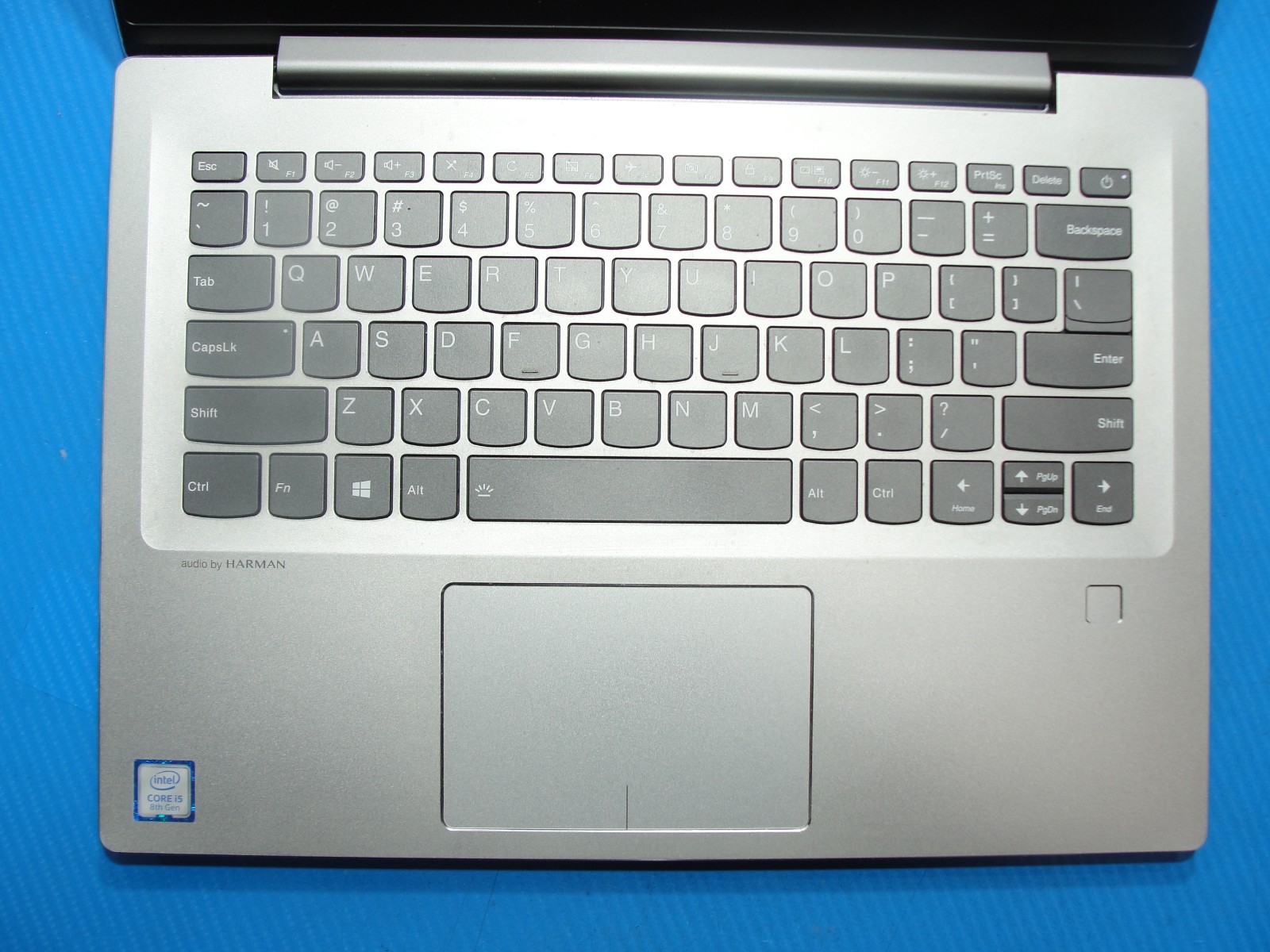 Lenovo IdeaPad 520S-14IKB 14”FHD i5-8250U 1.6GHz 8GB 1TB HDD Win11 Home+Charger