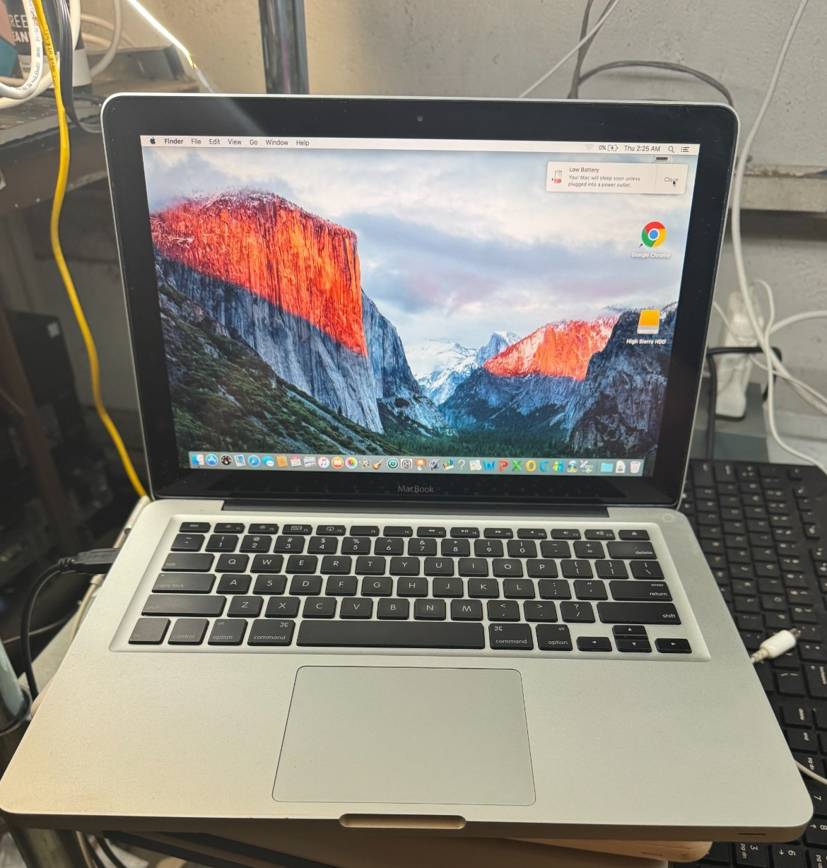 Apple MacBook Air Core 2 Duo, 2GB RAM, Cycle Count 163 #5043