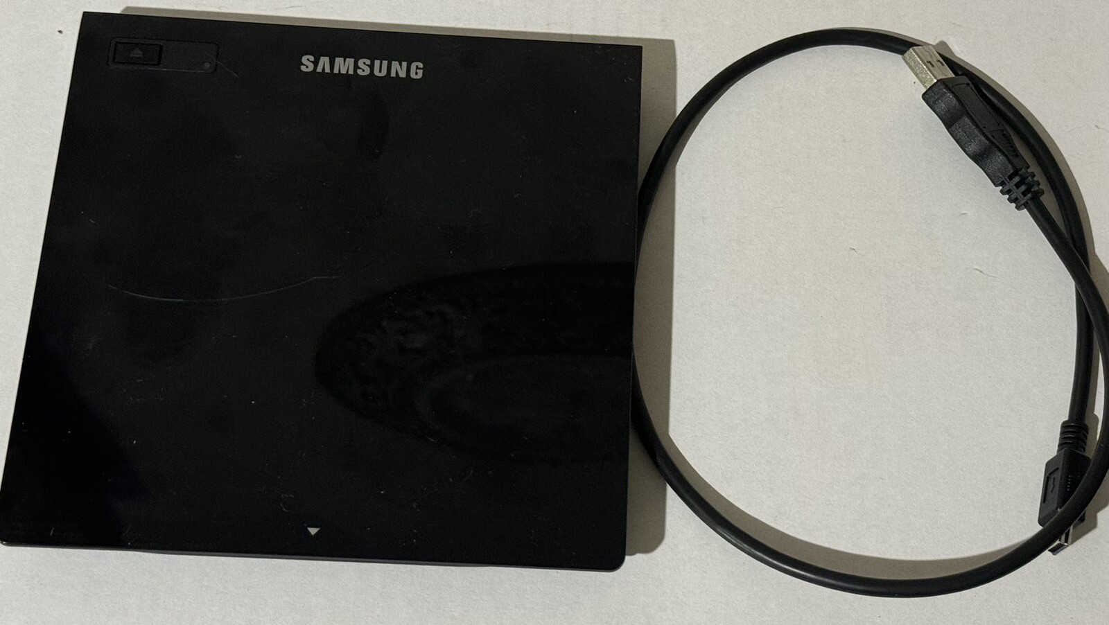 Samsung USB Ultra Slim Portable External DVD Writer Black Model SE-208 W/Cable