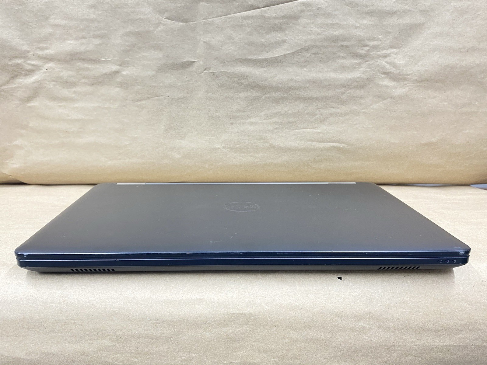 Dell Latitude E5570 1920×1080 – i7-6600U – 8GB – 128GB SSD – Win 10 Pro READ