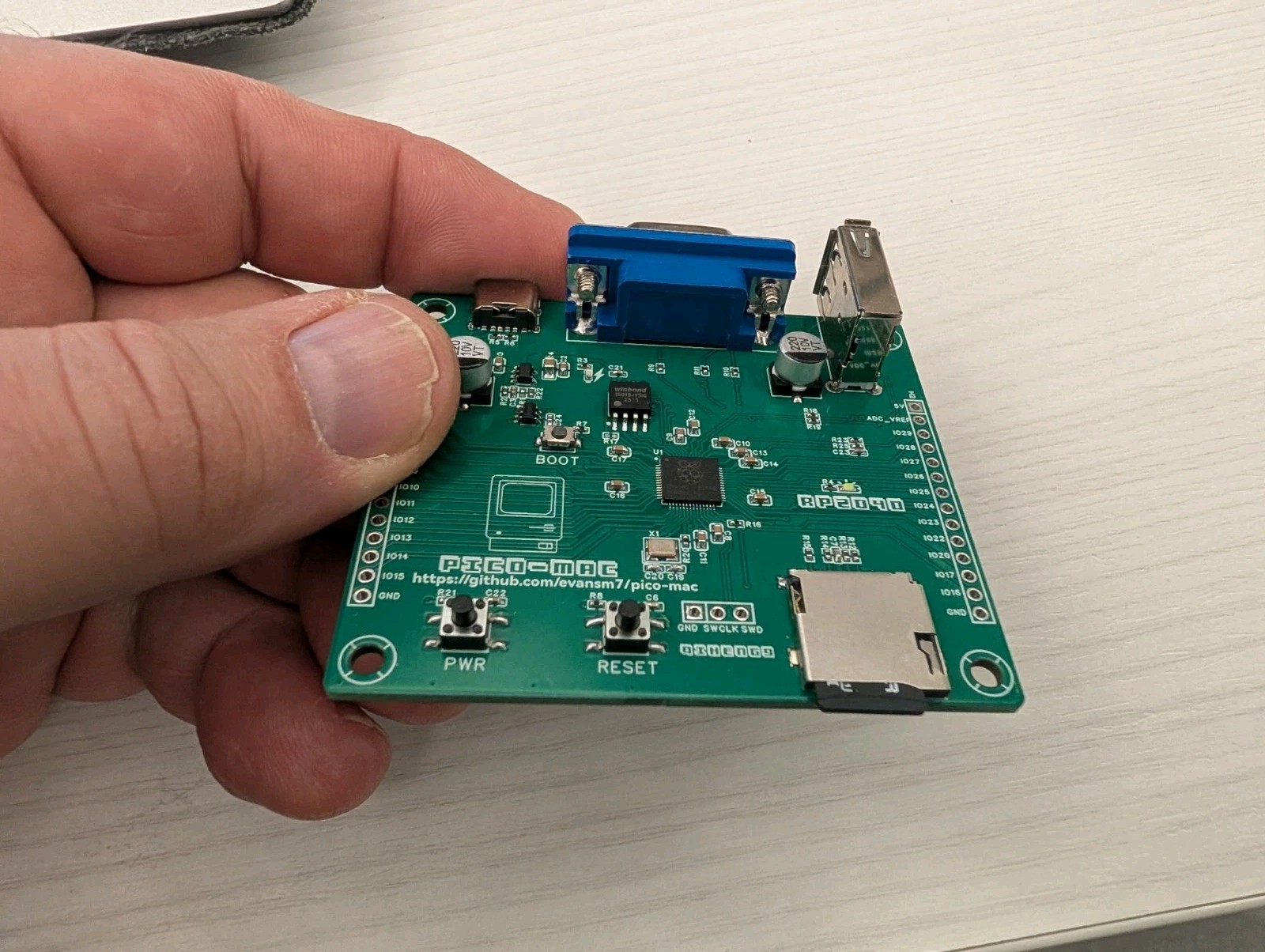 Pico-Mac Retro Computer Kit – Open Source Mac 128K Emulator Raspberry PI