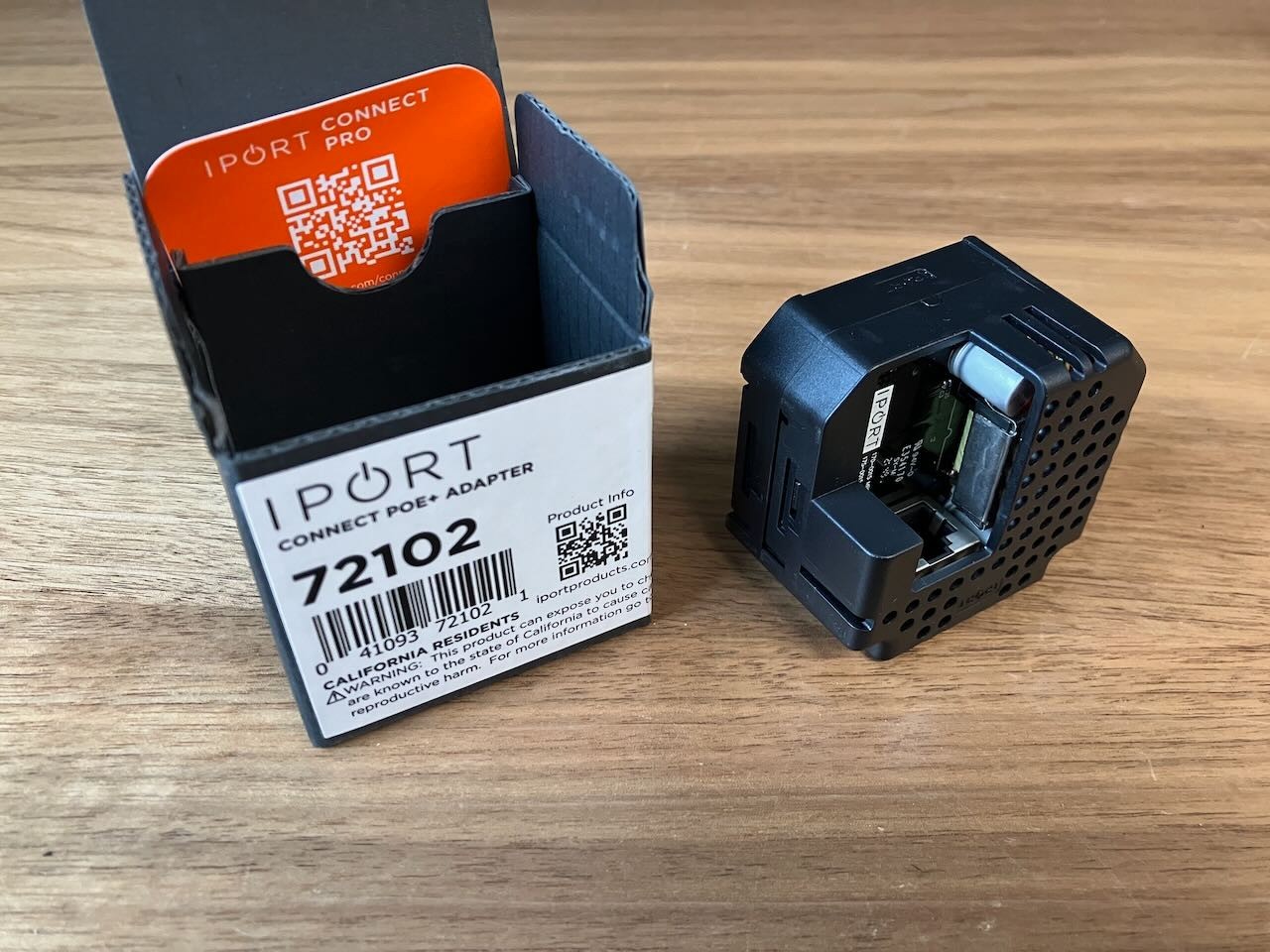 iPort Surface Mount Bezel, Black, for Apple iPad 8th/9th Gen 10.2″