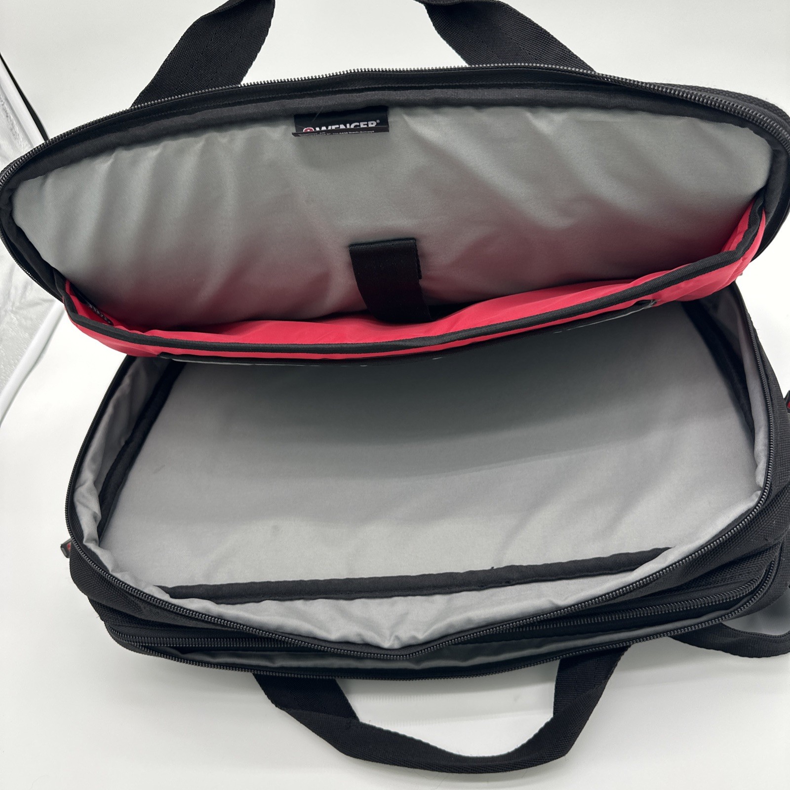 SwissGear 17 Inch Laptop Bag The Highwire Business Gear with Shoulder Strap