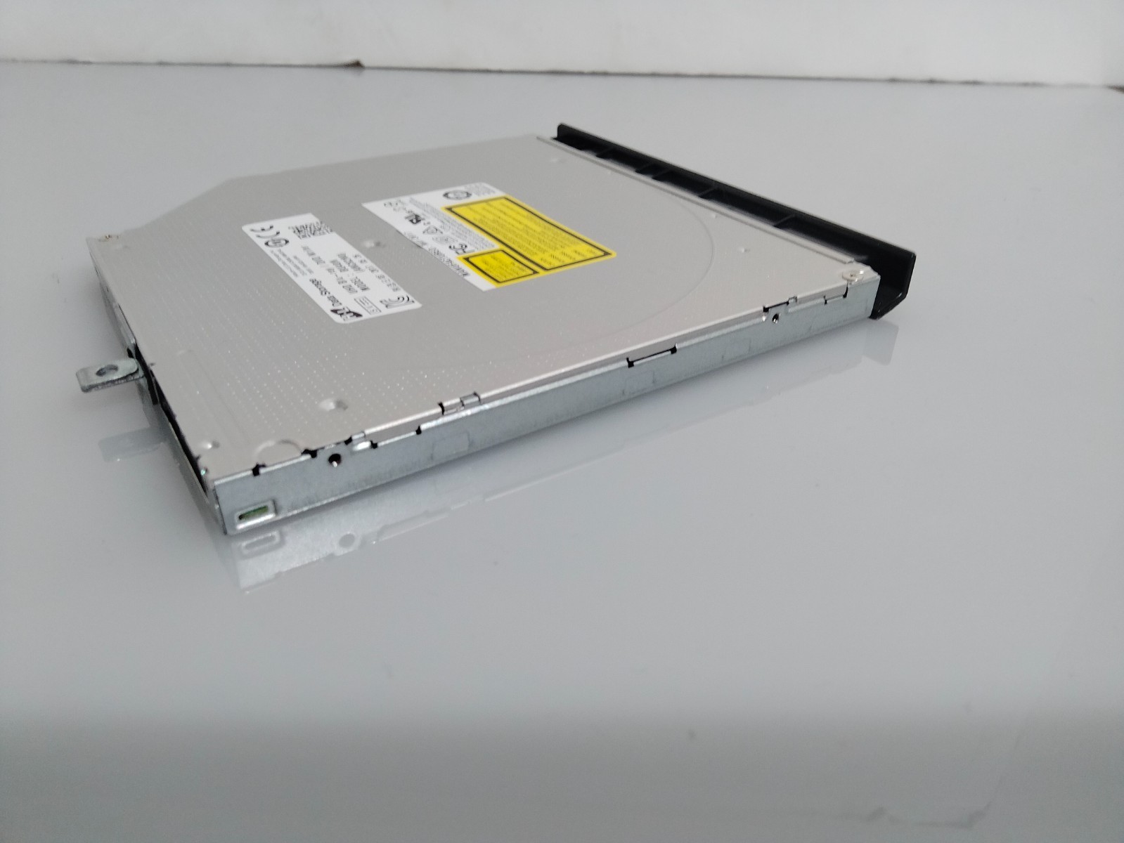 Hitachi-LG BU40N Ultra Slim Blu-ray DVD BDXL SATA Drive Used Compact Tested