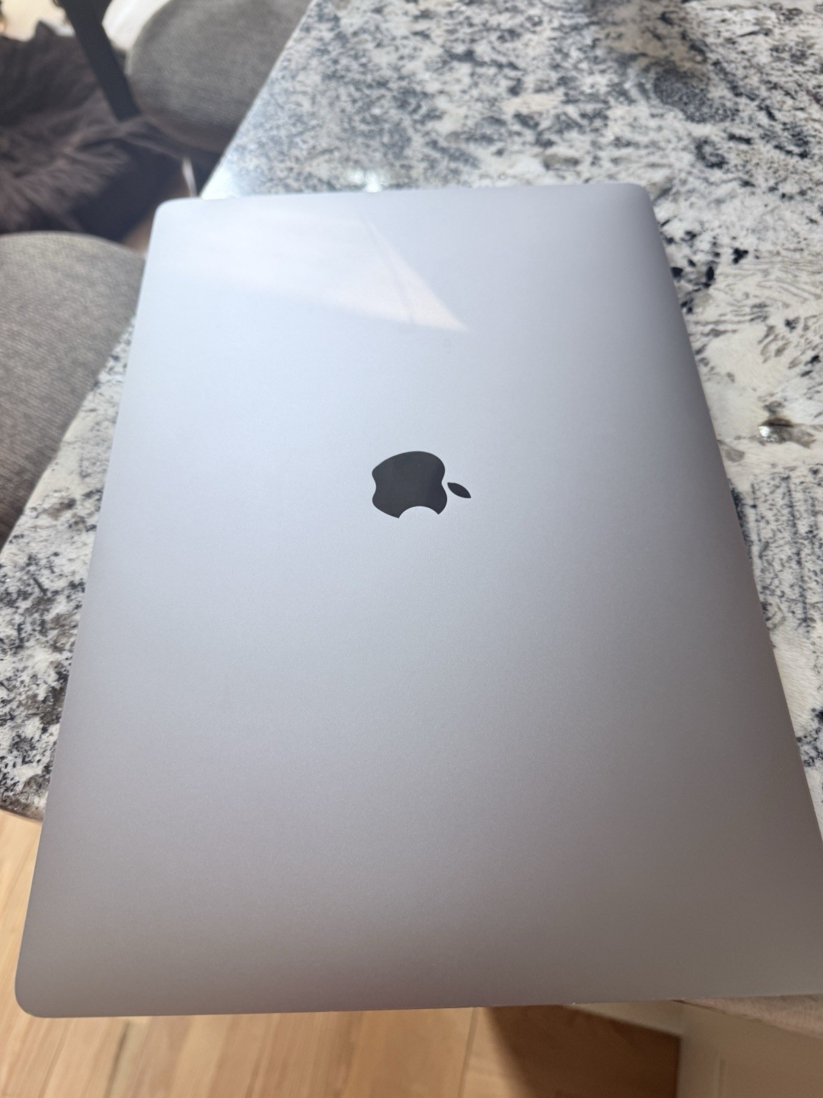MacBook Pro 16 Inch Space Grey 2.3 GHz 8-core Intel Core I9 1TB