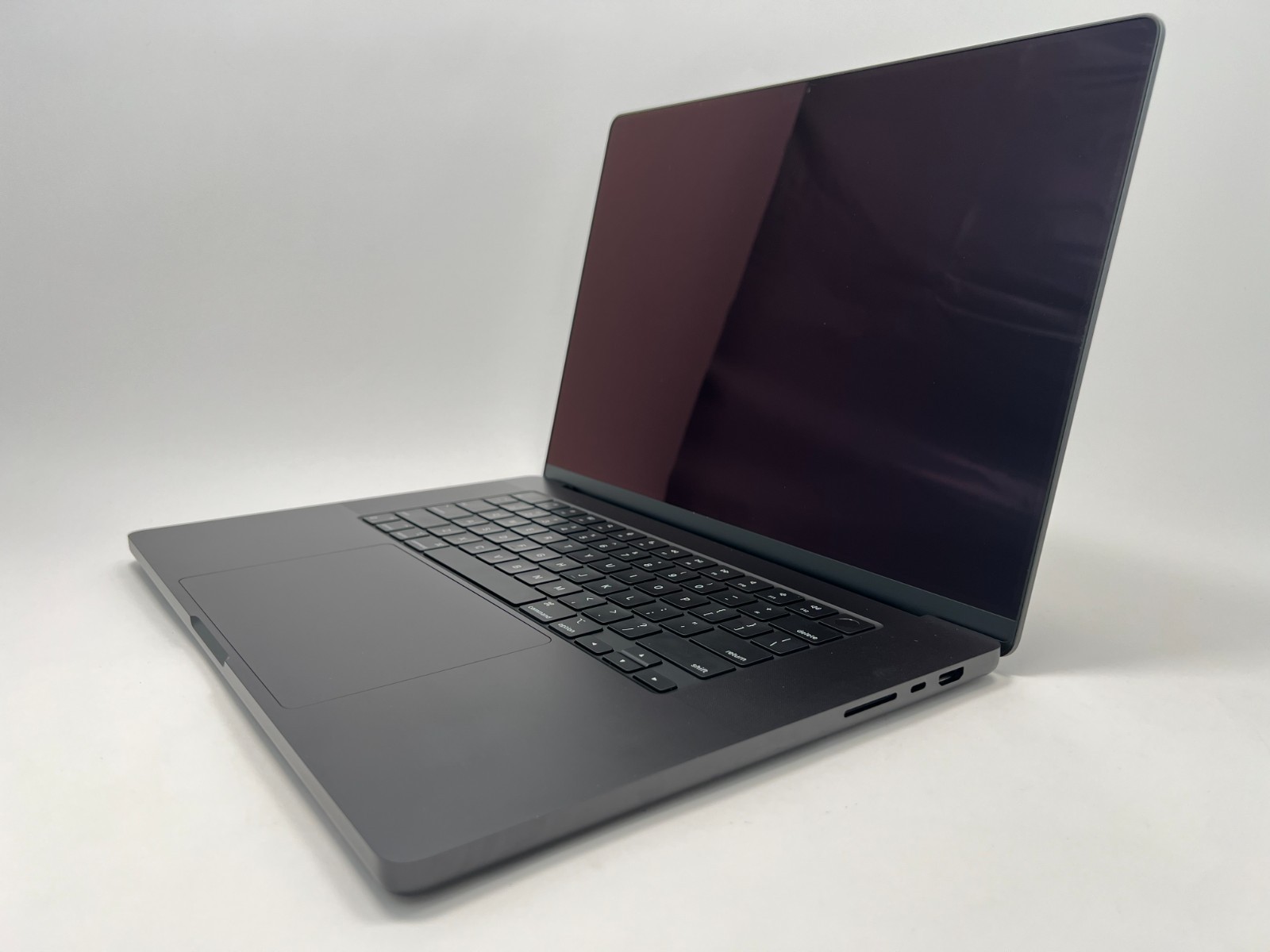 MacBook Pro (2024) 14″ & 16” – Apple M4 Series Up to 40-Core GPU – Configurable