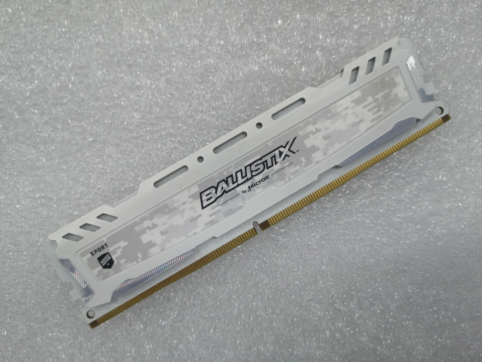 Crucial Ballistix 8GB DDR4 3000MHz Desktop RAM XMP by micron BLS8G4D30AESCK 1.35
