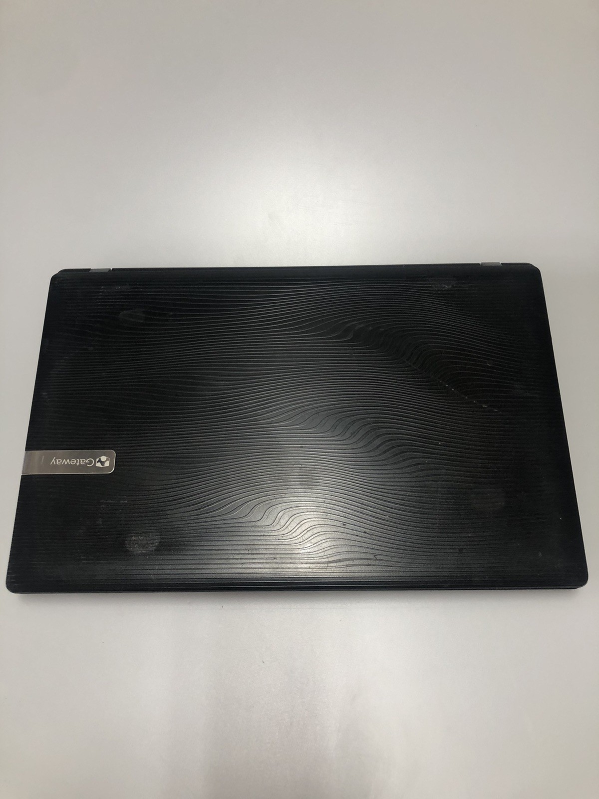 Gateway NV51B15u 15.6” AMD 1.6GHz 4GB RAM 320GB HDD Laptop