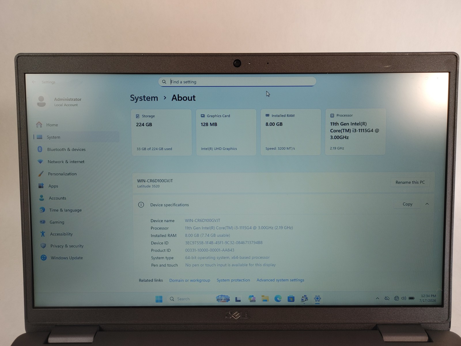 Dell Latitude 3520 Core i3-1115G4 3.00 GHz 8 GB DDR4 240 GB M.2 Windows 11 Pro