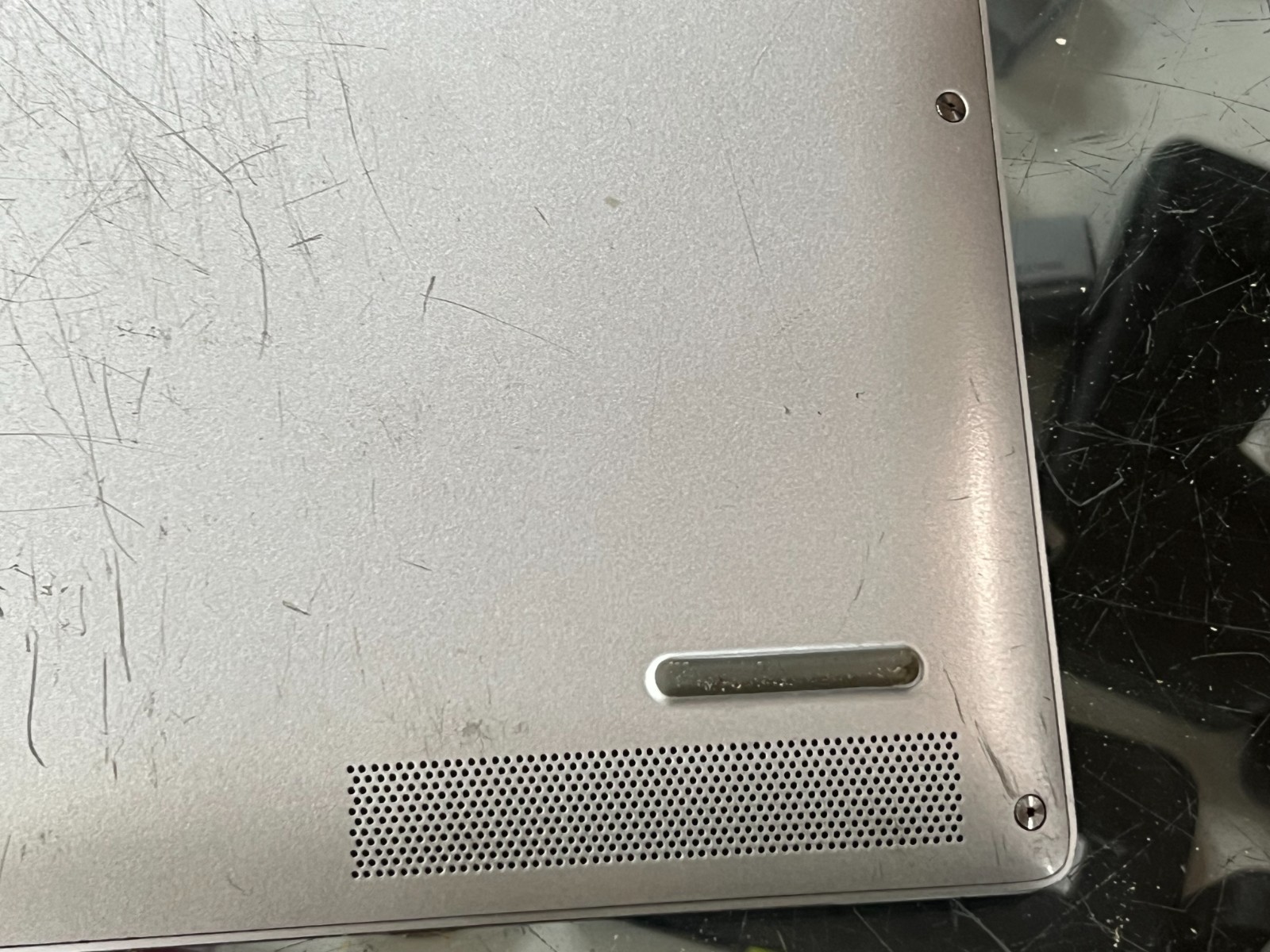 HP ELITBOOK 1040 G4 WINDOWS 10 PRO 256GB SSD HDD 8 GB RAM I5-7300U – FOR PARTS