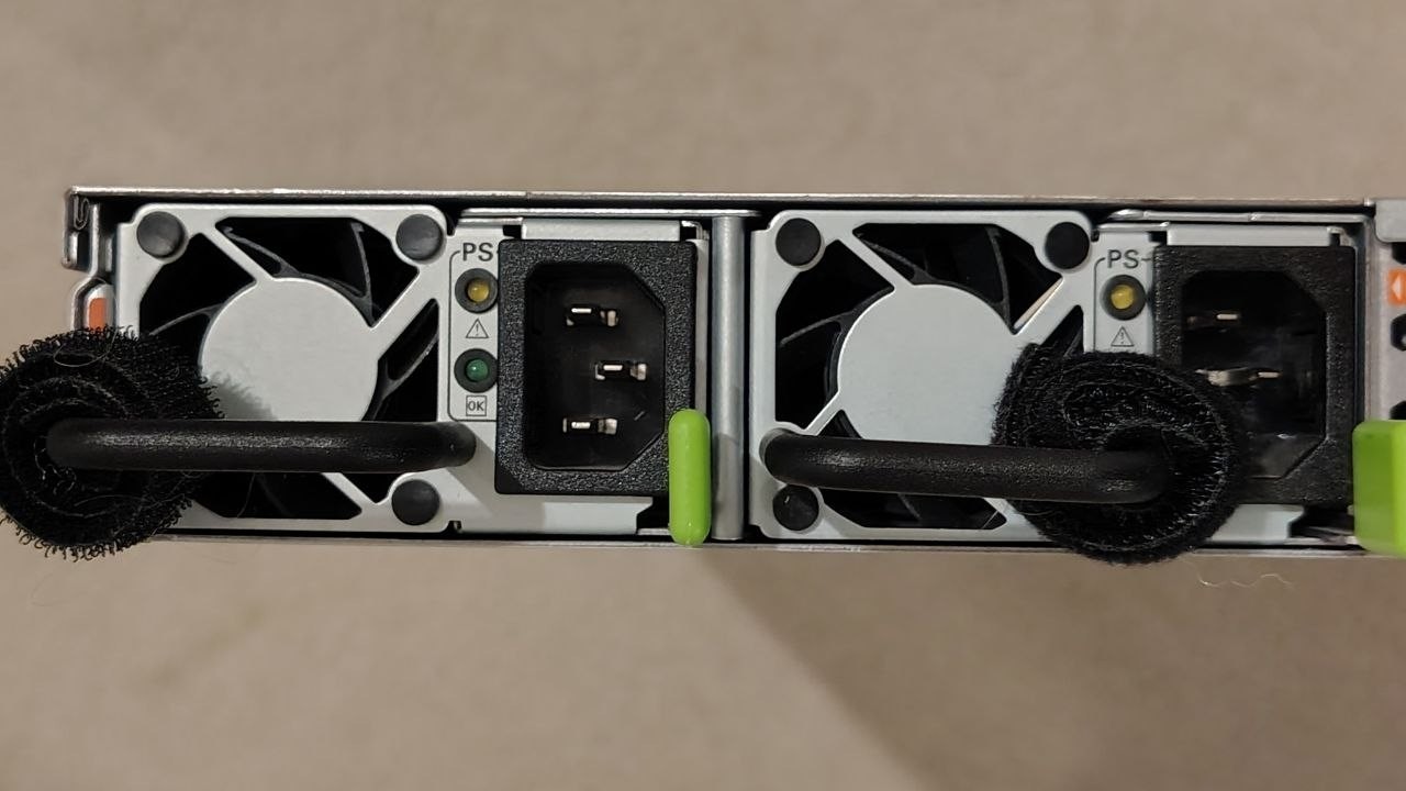 Sun Oracle X4-2 Server 2xXeon E5-2697 v2 2.70GHz, 128Gb RAM, 2x146GB HDD TESTED!
