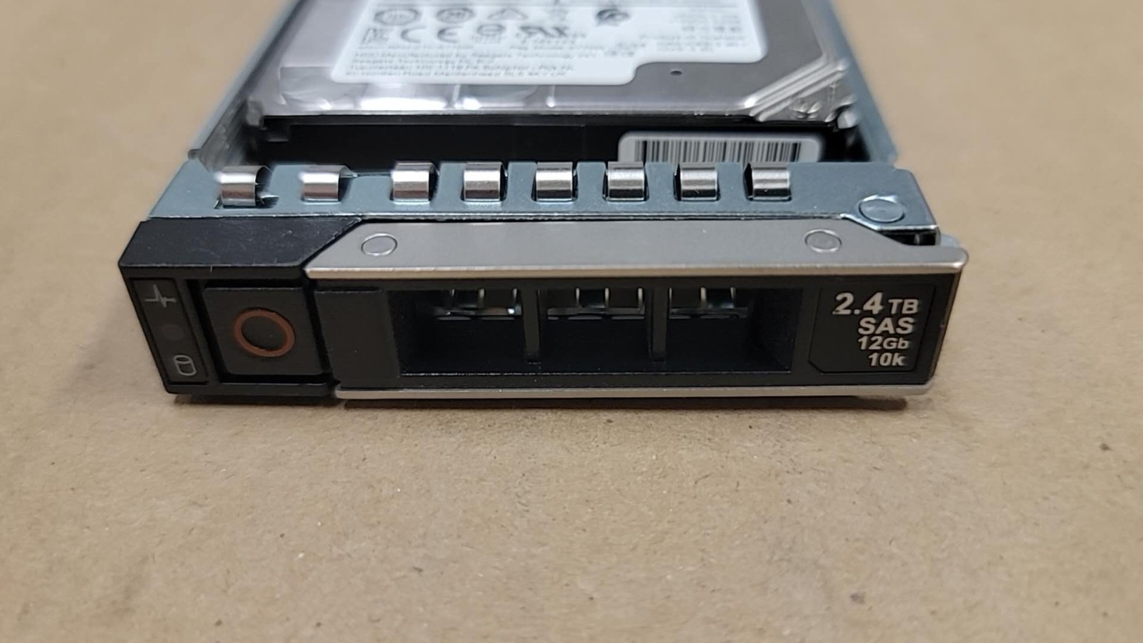 Dell 0RWR8F ST2400MM0159 2.4TB 10K RPM 12Gb/s 512e 2.5″ SAS Drive W/Tray DXD9H