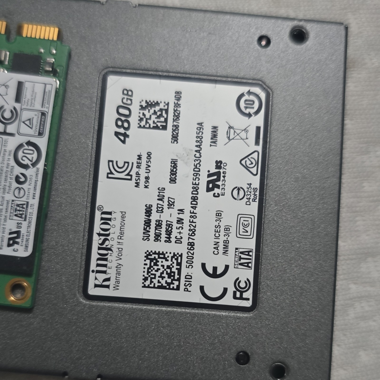 Bundle Kingston UV500 480GB 2.5″ And Samsung Ssd 850 Evo 250gb And A Free Gift