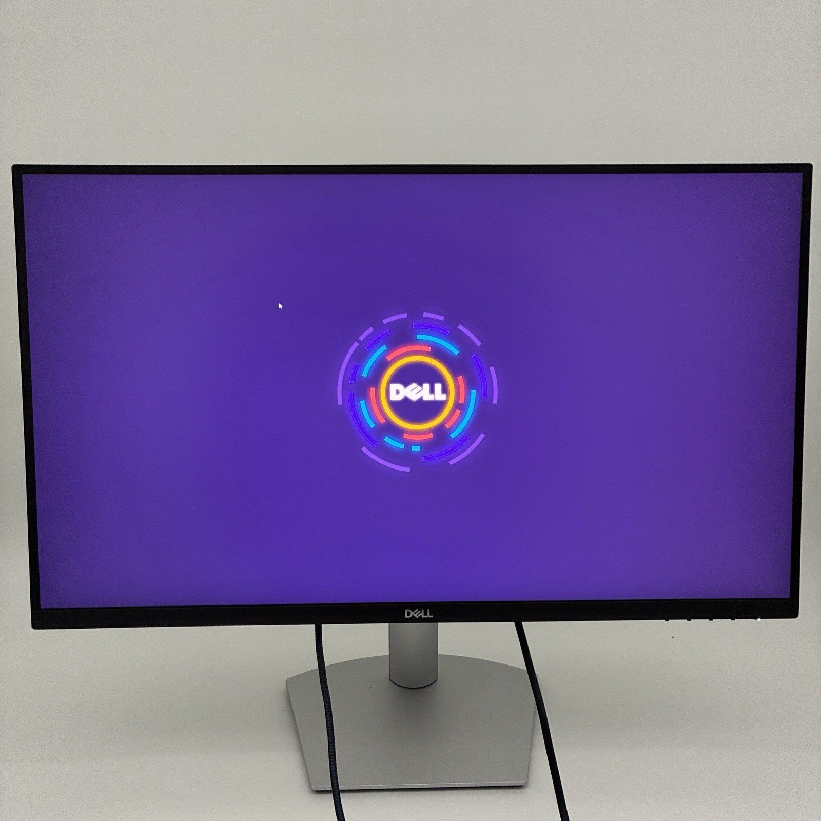 Dell S2722DC Monitor WQHD 2560×1440 75Hz USB C Built in Speaker Platinum Silver