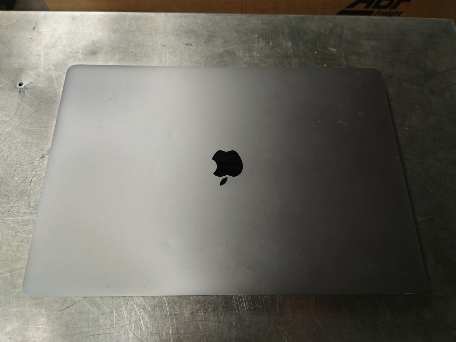 Apple MacBook Pro A2141 2019 16″ i7-9750H 512GB SSD 16GB RAM Tahoe