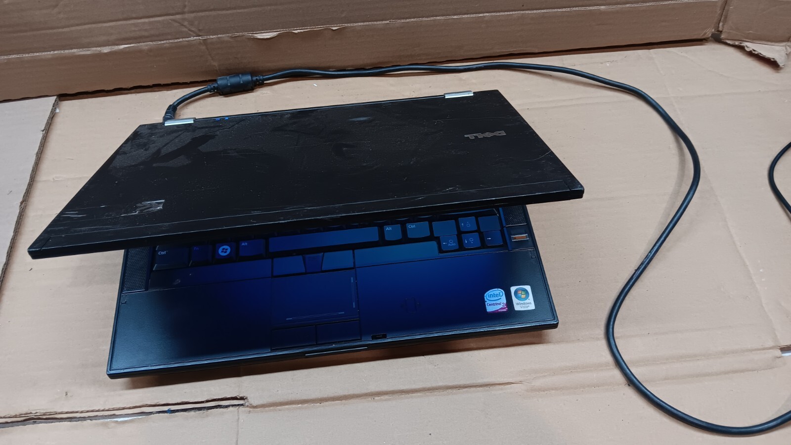 Dell Latitude E6400 Laptop Windows 7 pro Operating system intel Core 2 Duo 4 GB