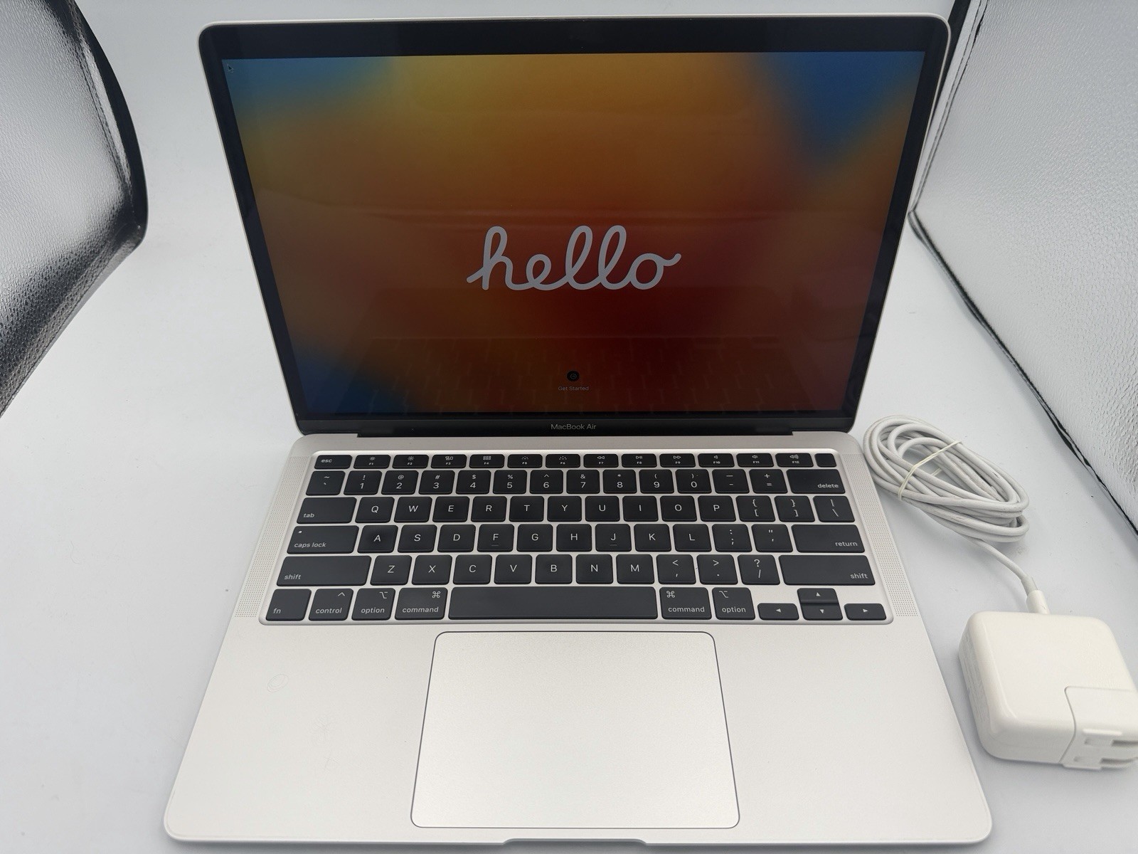 Apple MacBook Air 13 in 2020 Silver/Intel Core i5 1.1 GHz, 256 GB 8 GB Intel…