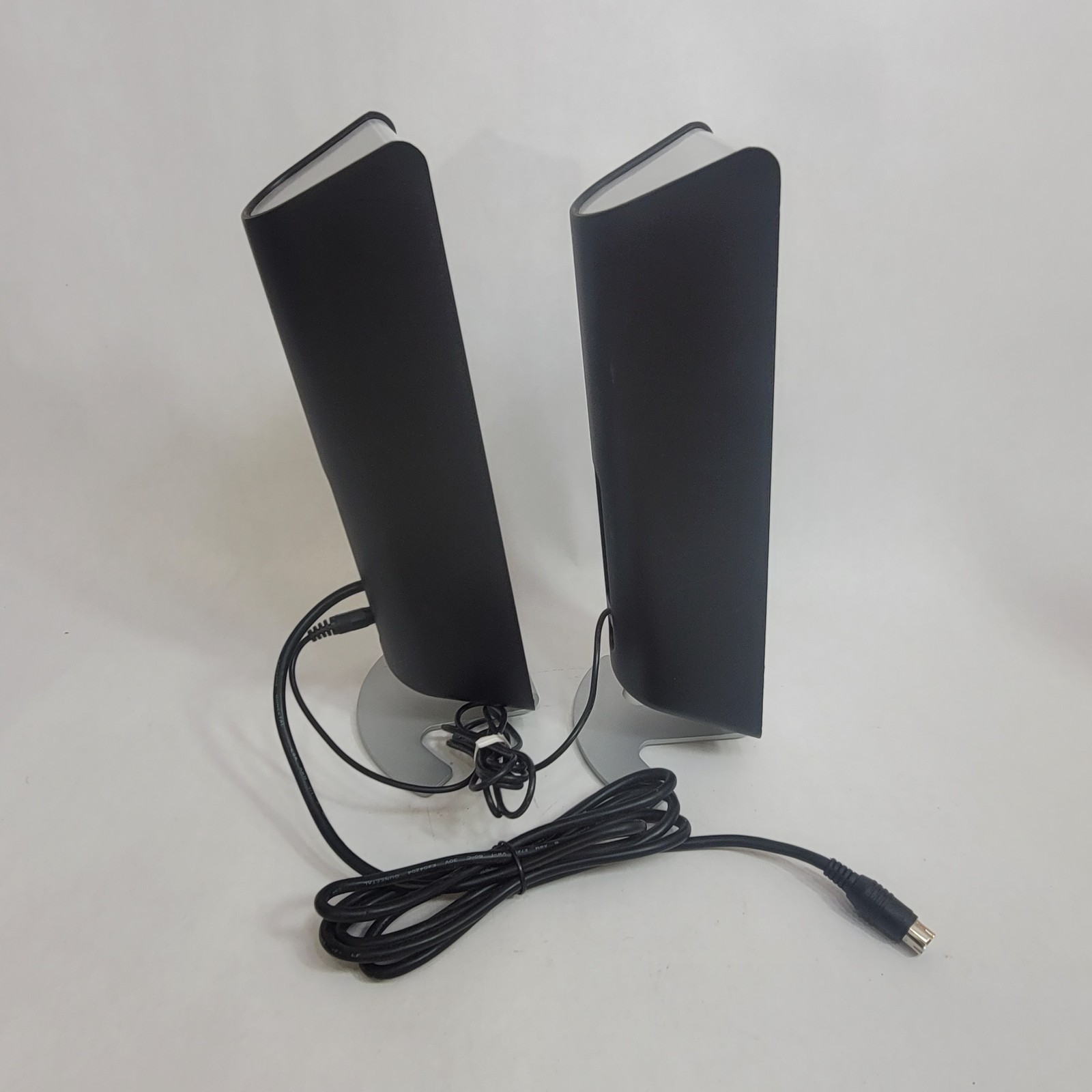 Philips MMS321 Computer Speakers – SPEAKERS ONLY