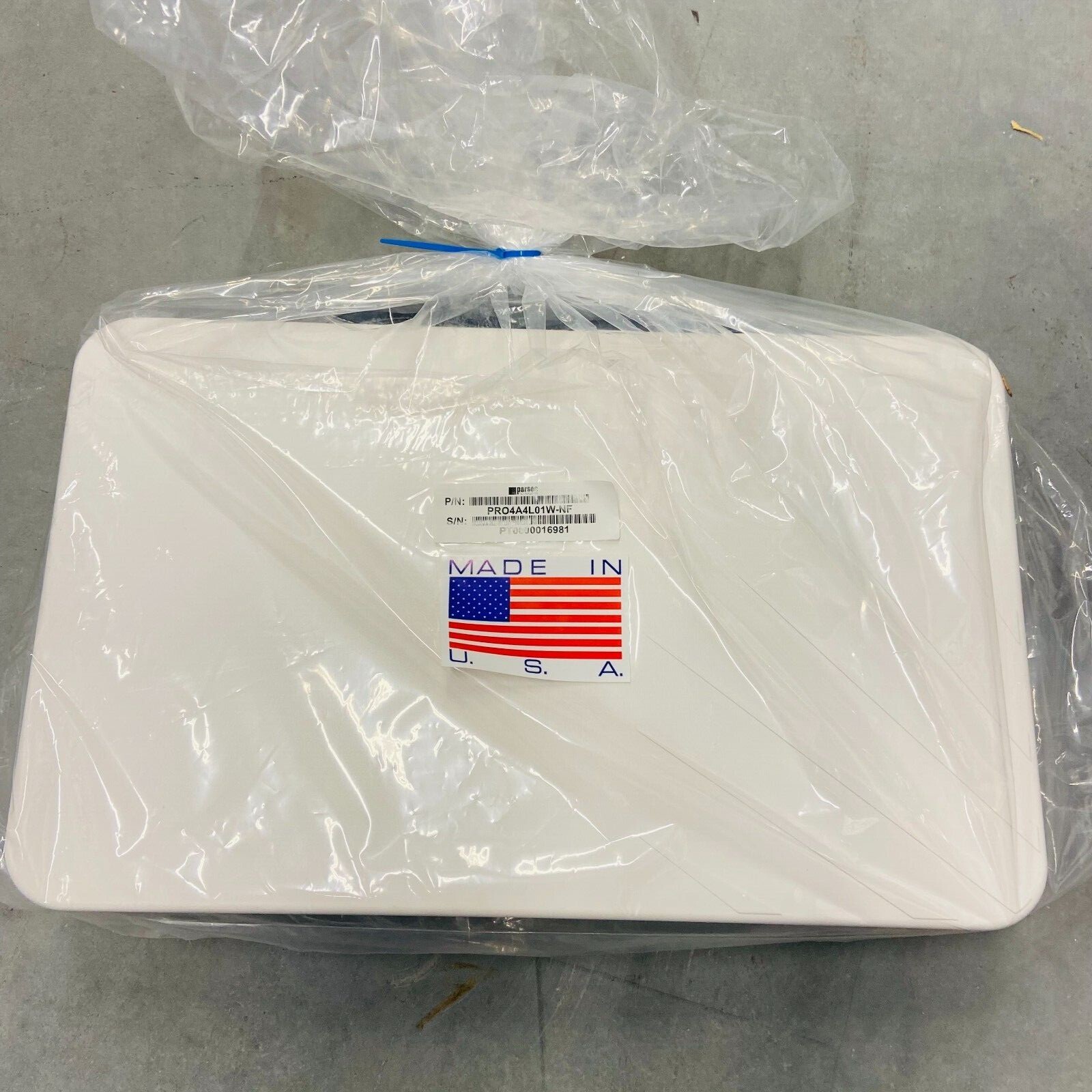 NEW! Parsec Akita 4×4 MIMO Omni-Directional 5G LTE Wall/Pole Mountable Antenna