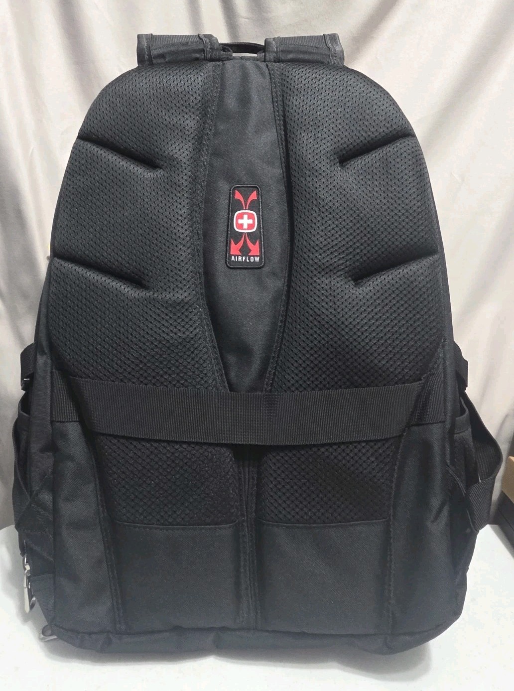 SWISSGEAR 1900 ScanSmart Laptop Backpack 18.5″, Fits Most 17-Inch Laptops 31L