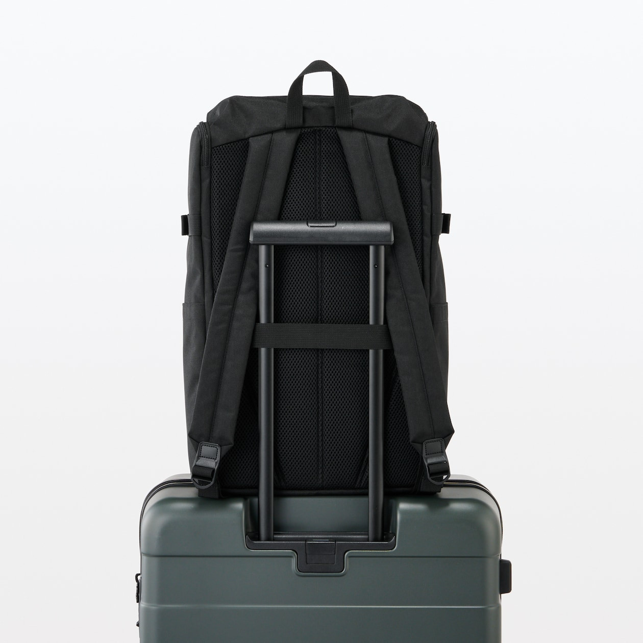 MUJI 28L Black Water Resistant Backpack with Laptop Pocket 19x11x7in