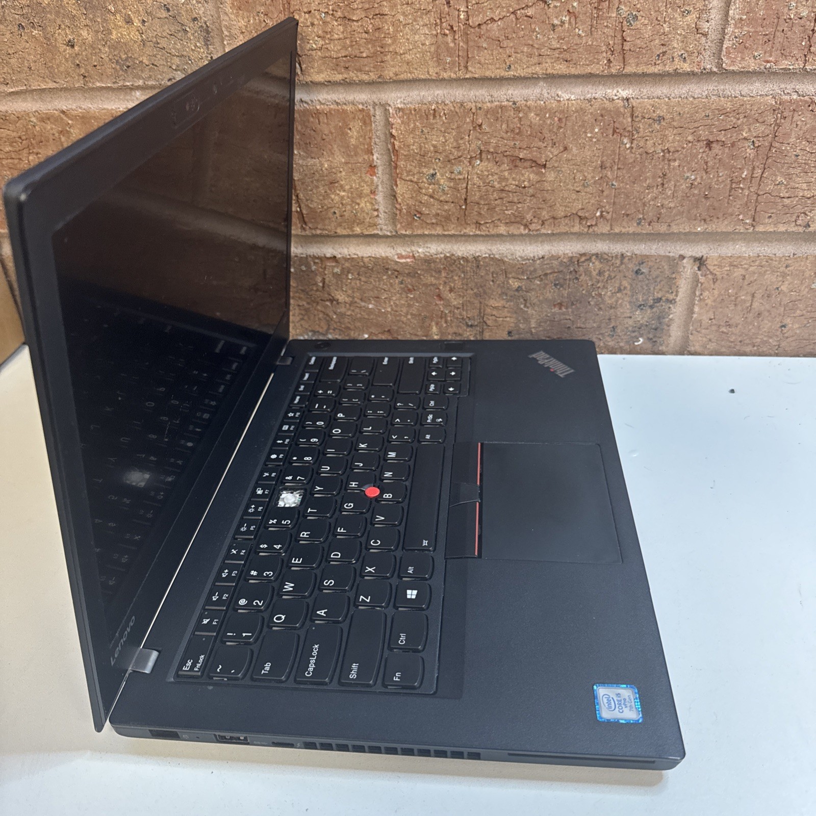 Lenovo ThinkPad T470s 14in (No SSD, Intel Core i7 7th Gen., 2.7 GHz-For parts.