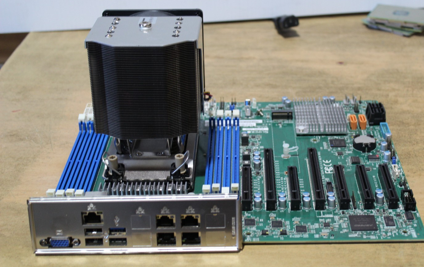 Supermicro X12SPL-LN4F DDR4 LGA-4189 ATX Server Motherboard