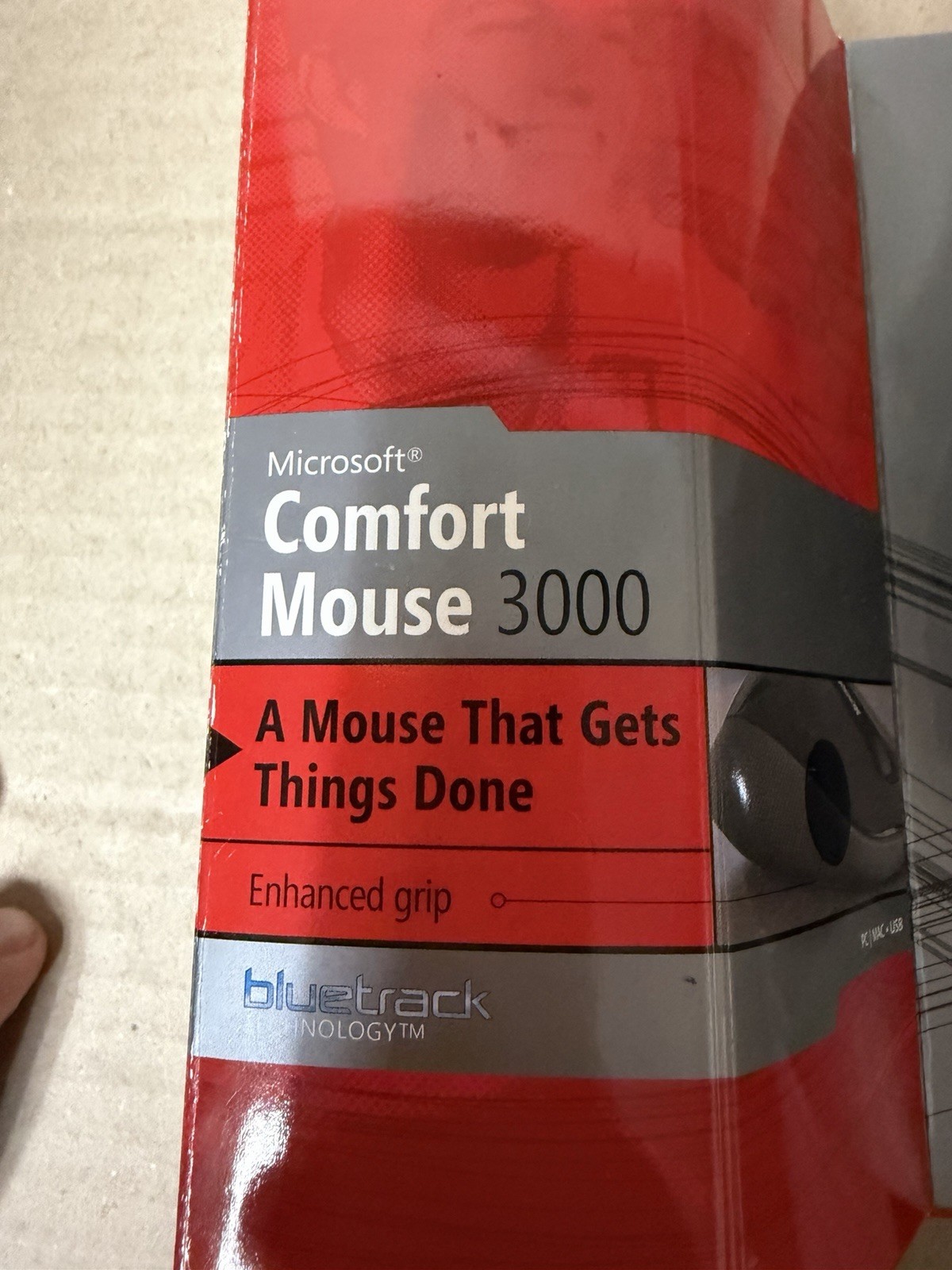 Microsoft Comfort Mouse 3000 Wired USB BlueTrack Ergonomic 3-Button Black