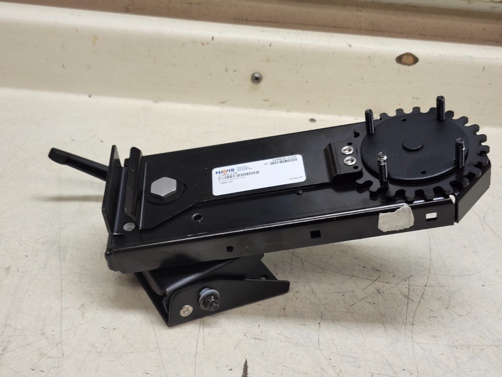 Havis 11″ Slide Out Locking Swing Arm W/ Motion Device Adapter P/N: C-MD-119