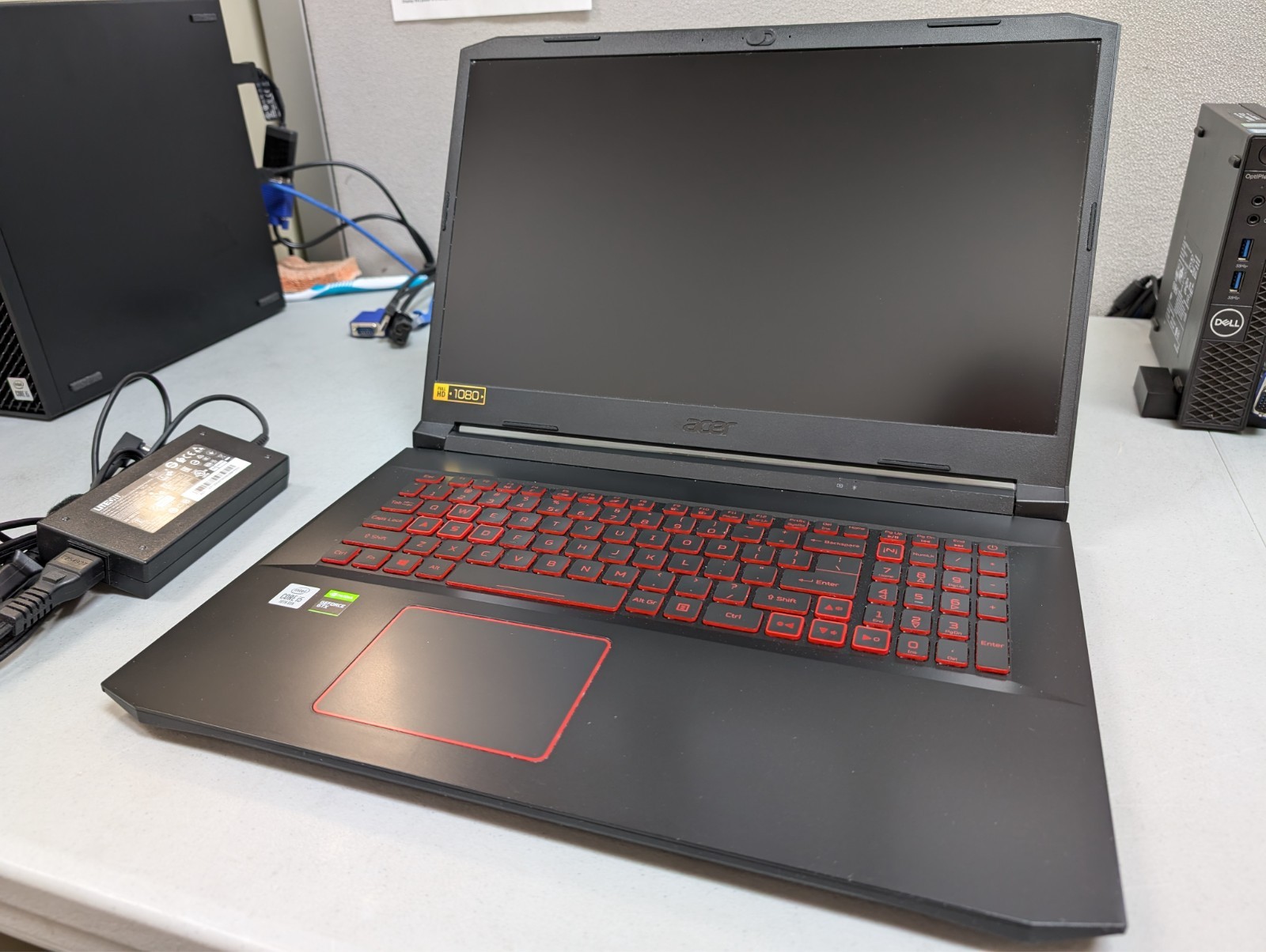 ACER NITRO 5 AN517-52-52T3 | N20C2 | 17.3″ SCREEN | I5-10300H | 8GB | GTX 1650Ti