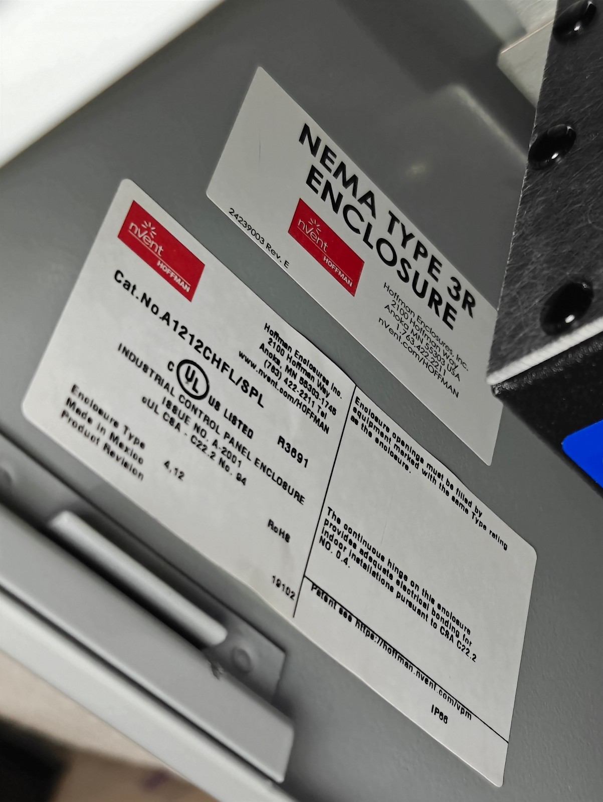 Siemens TPS3A12200X02 Type 2 Surge Protective Device 200 kA 120/240V