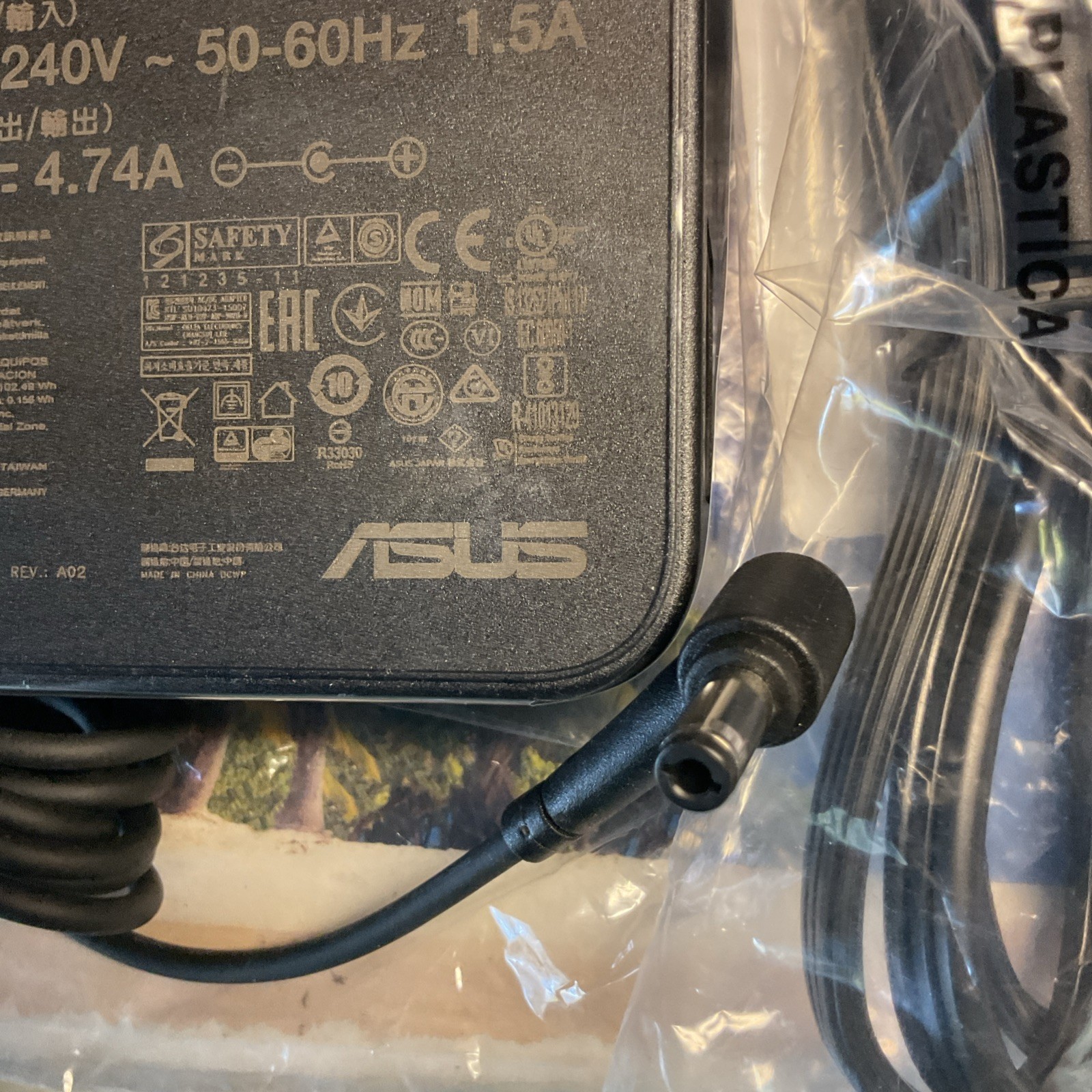 NEW Genuine 90W Asus AC DC Adapter Model ADP-90YD B 19V 4.74A 5.5×2.5mm OEM