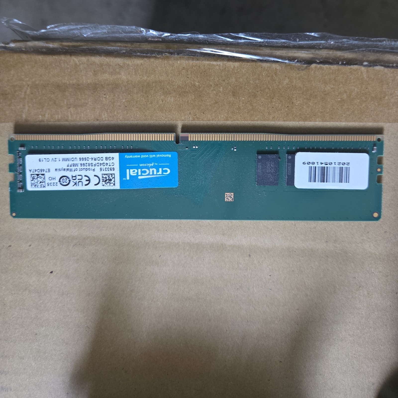 Crucial 8GB DDR4 3200 MHz PC4-25600 DIMM 240-Pin Desktop Memory RAM CT8G4DFRA32A