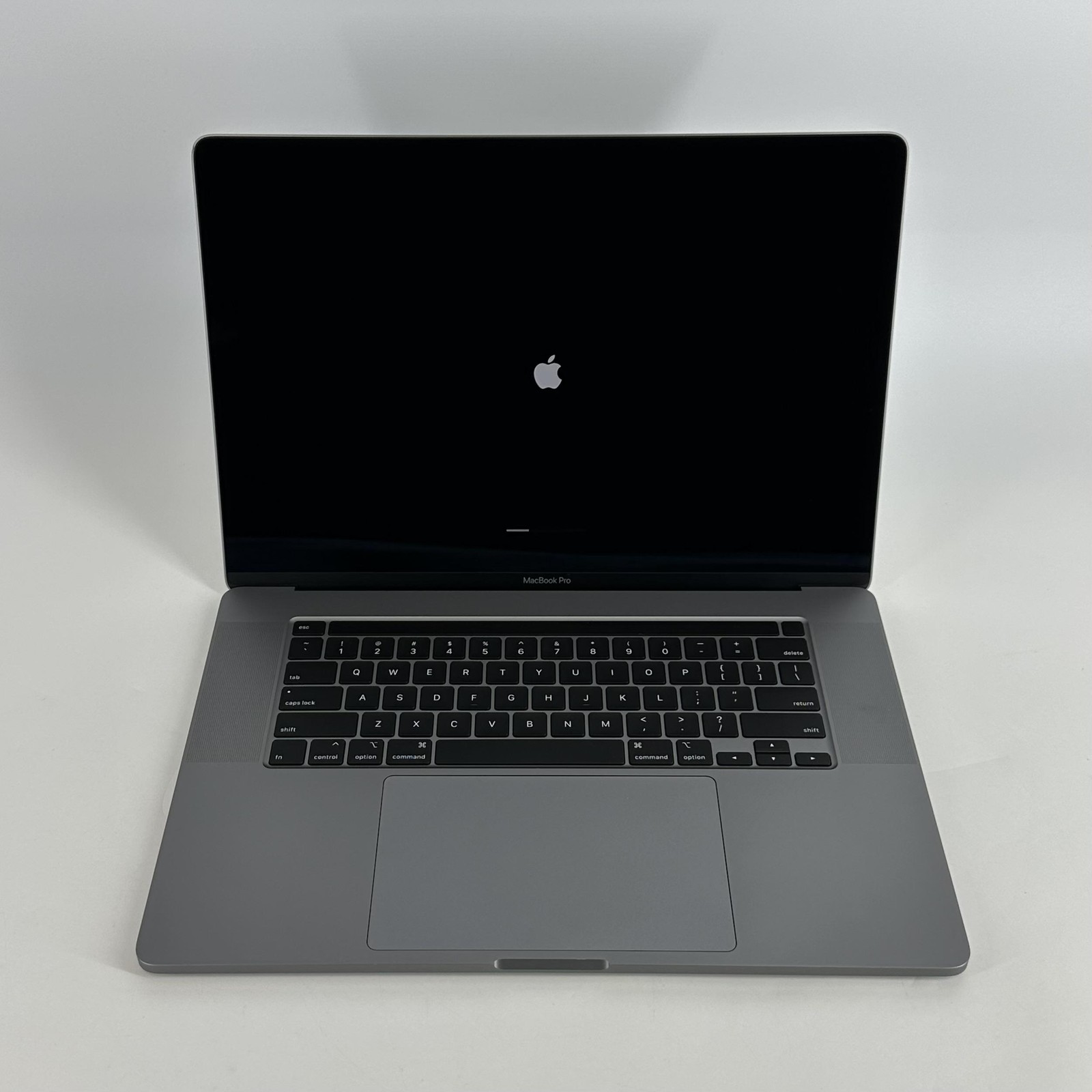 MacBook Pro 16 Touch Bar Gray 2019 i9 64GB 1TB SSD Radeon Pro 5500M Sticky Key