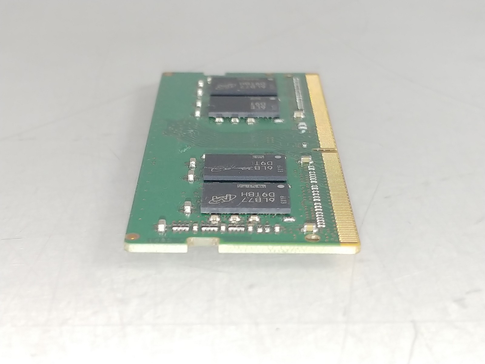 Major Brand 8 GB PC4-19200 (DDR4-2400) 1Rx8 DDR4 Laptop RAM