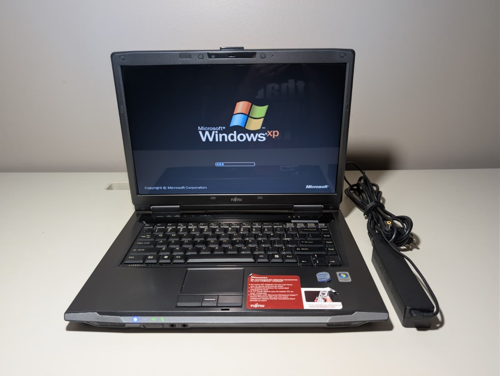15″ FUJITSU LIFEBOOK A6120 | Core 2 Duo T8100 4GB RAM 500GB HDD | XP 32-Bit DVD