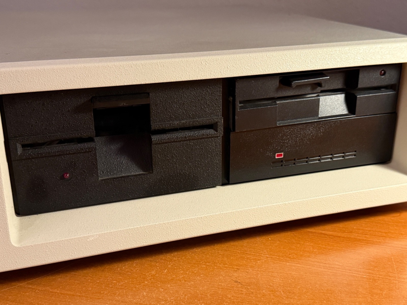 Vintage IBM 5150 Computer – 640KB – 20MB HDD – Excellent Working!