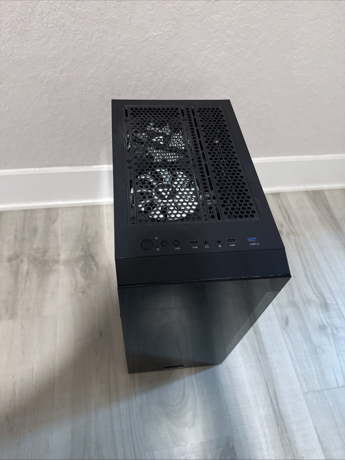 CLX Gaming Pc | Intel i7, 32GB RAM, 500GB SSD, 4TB Hdd, RTX 3060, 750W PSU