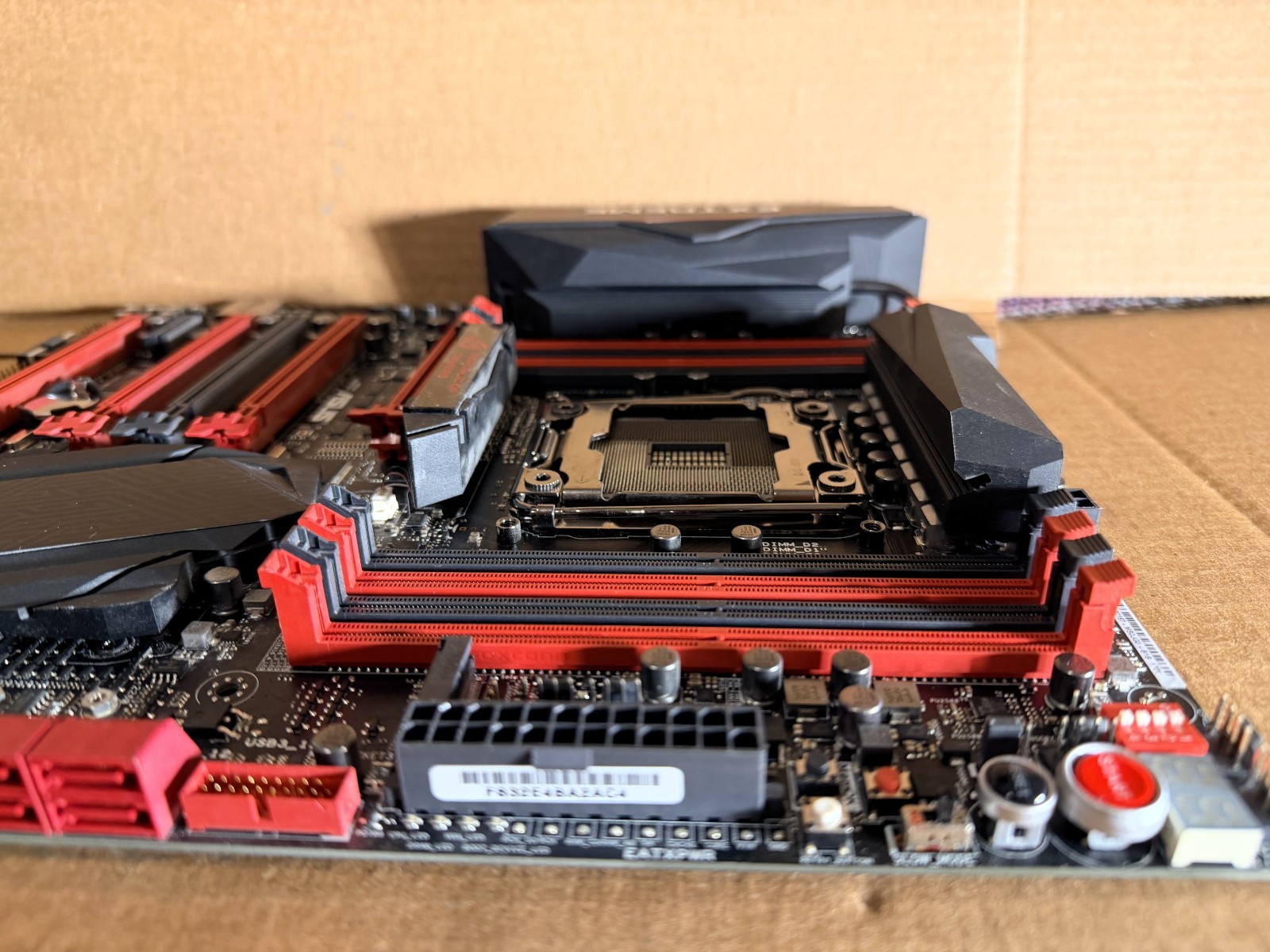 ASUS RAMPAGE V EXTREME/U3.1 motherboard X99 DDR4 LGA2011-3 Core i7 E5 2600 V3V4