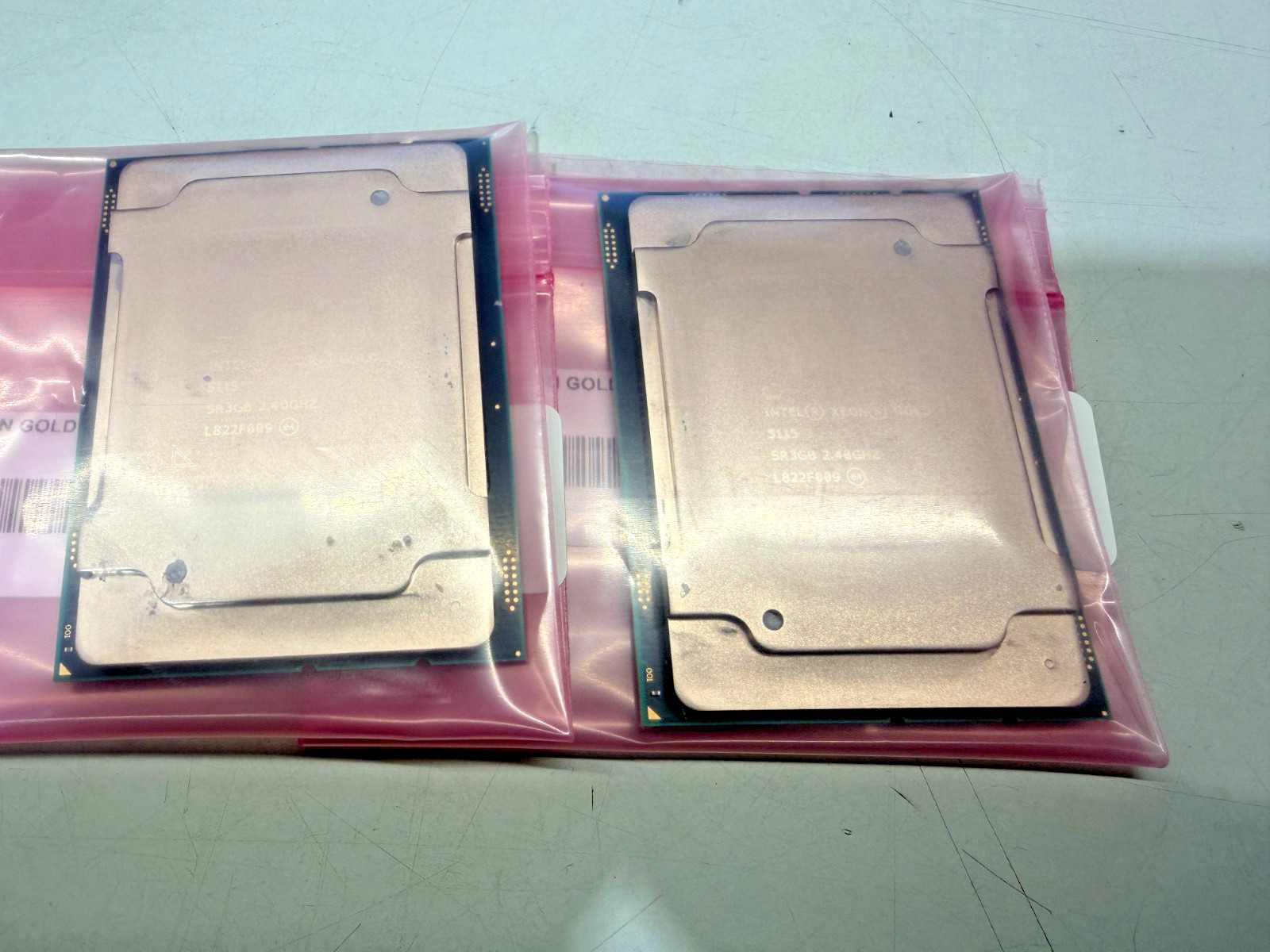 LOT OF 2 Intel Xeon Gold 5115 SR3GB 2.40GHz CPU FREE SHIPPING!!!
