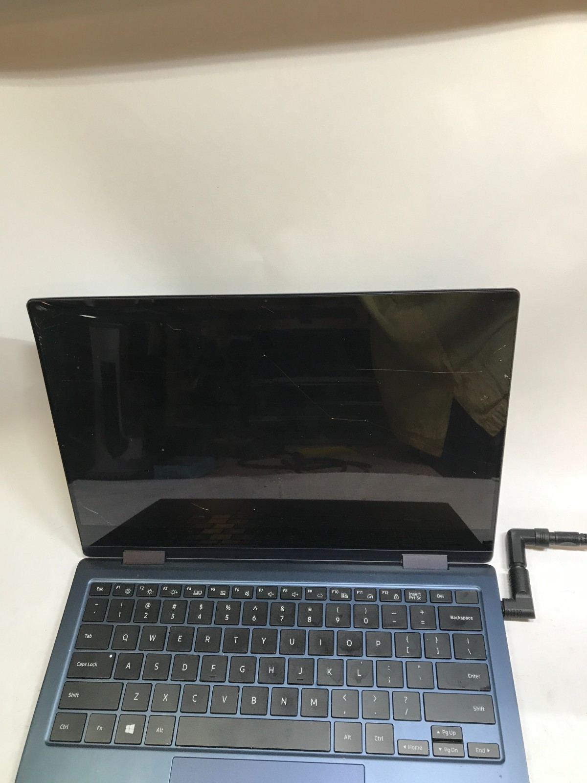 Samsung GalaxyBook Pro 360 11″ Intel Core i7-1165G7 16GB RAM NO SSD/OS For Parts
