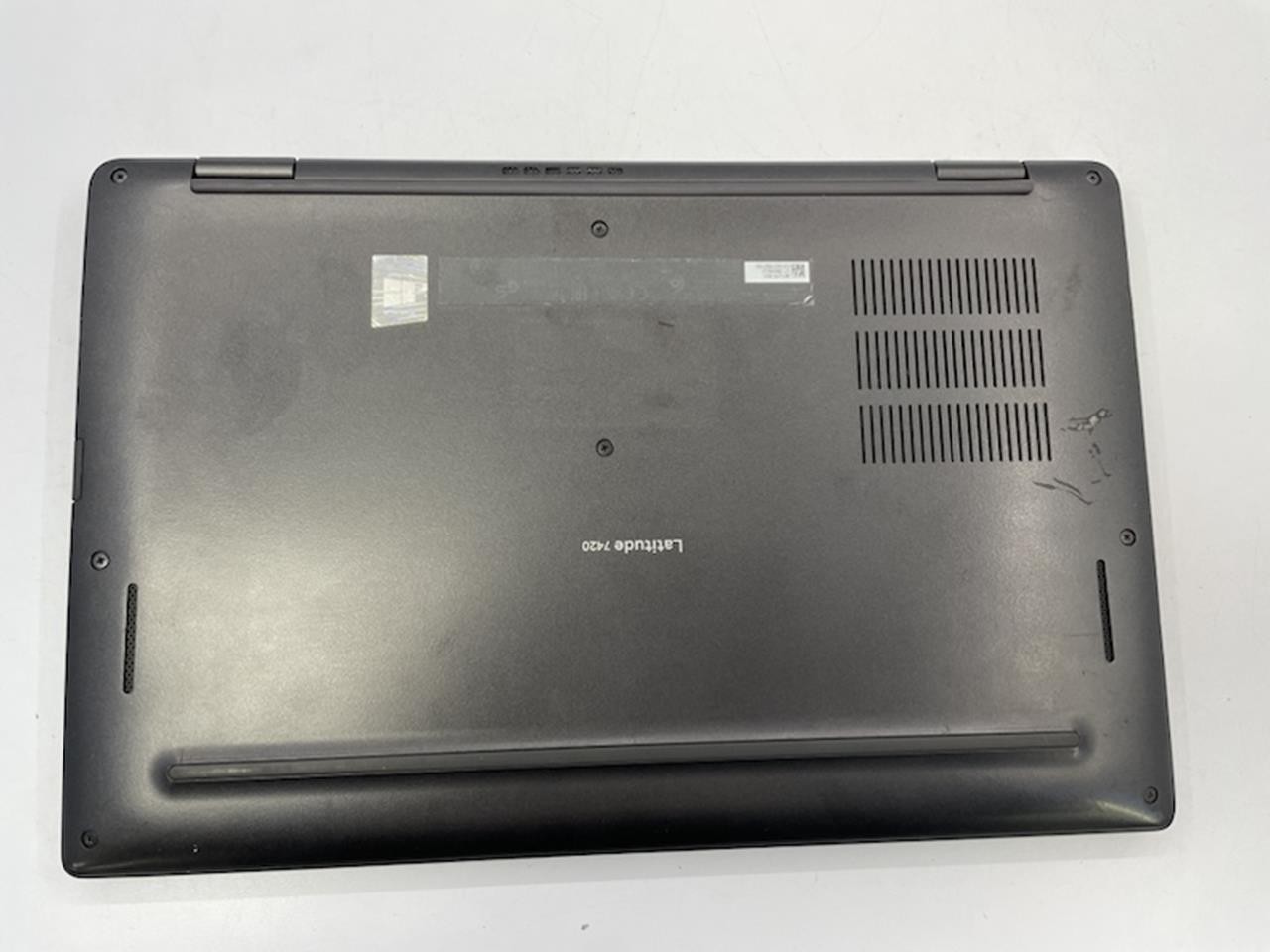 DELL LATITUDE 7420 Laptop w/ Intel Core i5-1135G7 2.40 GHZ + 8 GB No HD/Battery