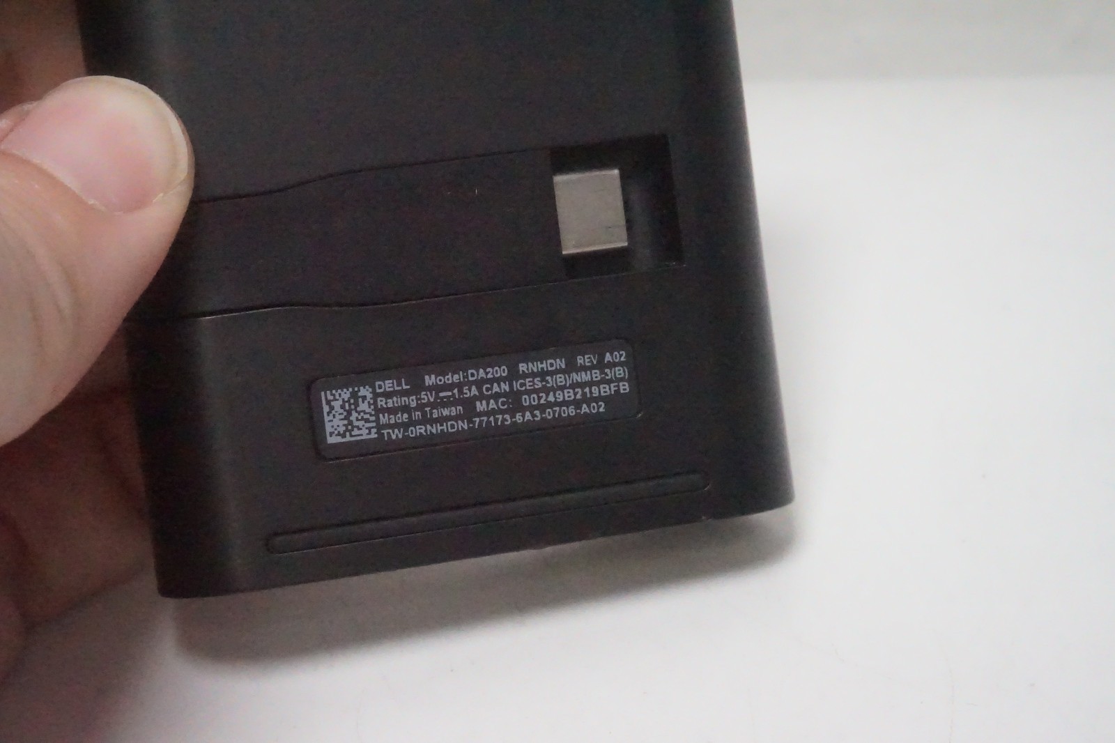Dell DA200 Adapter USB-C to HDMI/VGA/Ethernet/USB 3.0