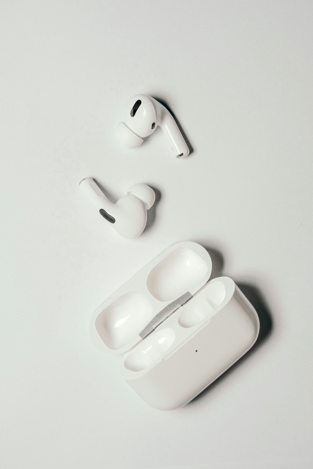 Apple AirPods Pro (2nd Gen) Lightning Cable