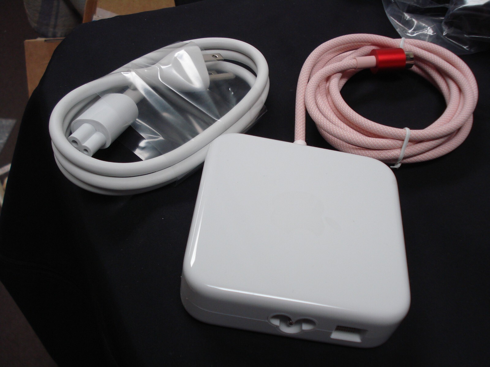 NEW Genuine Apple iMac 24″ M1 A2438 A2439 143W Power Supply Adapter A2290 PINK