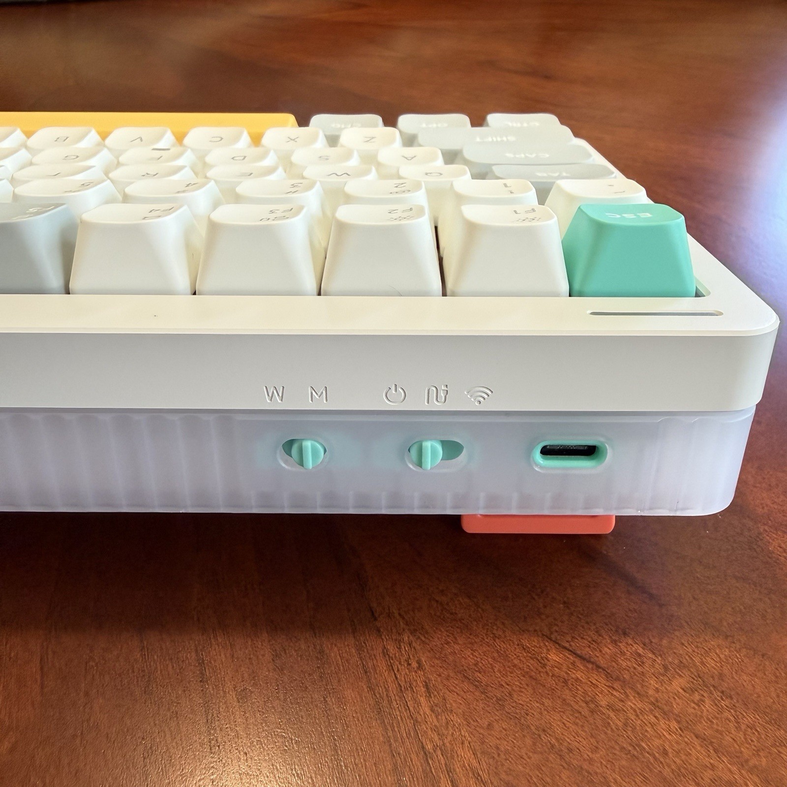 Nuphy Halo75 V2 White Mechanical Gaming Keyboard + Wrist Rest – Raspberry Switch