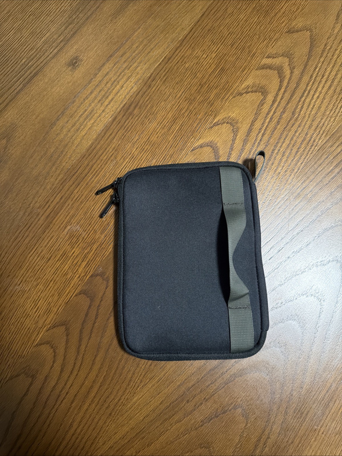 Patagonia Padded Organizer/Tablet Case Kindle Ipad Full Zip Black 9” X 6.5”