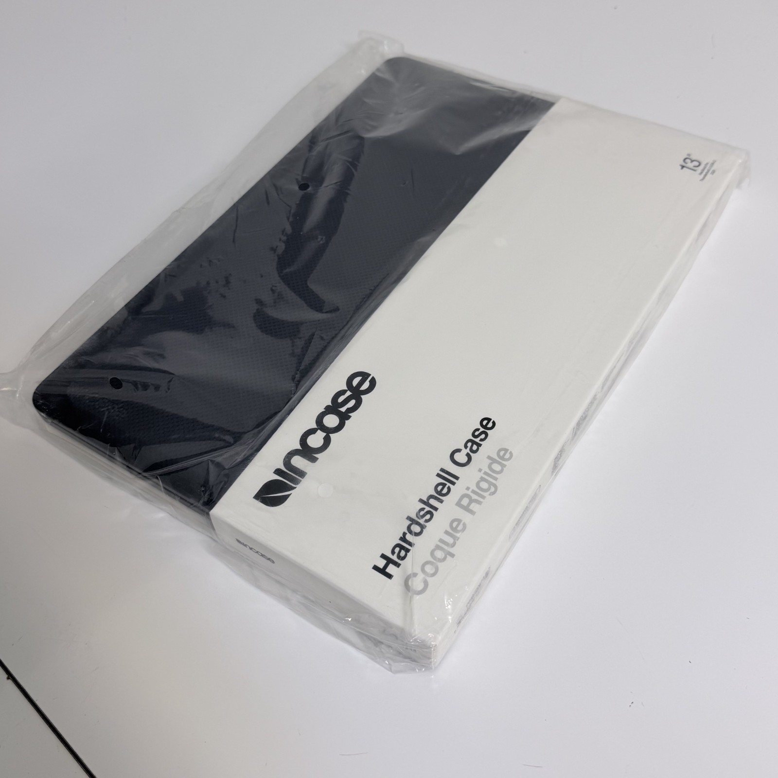 New Incase Hardshell Case for 2020 MacBook Pro 13″ Black INMB200629-BLK