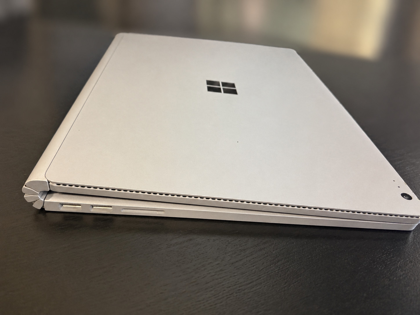 Microsoft Surface Book 1st Gen 13.5″ i5-6300U 8GB 128GB SSD Touchscreen